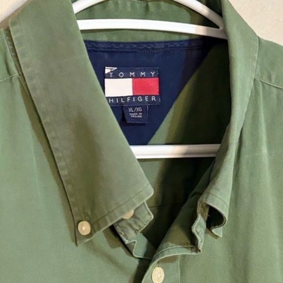 4/$45⚡️Button Down Long Sleeve Shirts Bundle- J. Crew, Tommy, & Guess - Picture 7 of 16